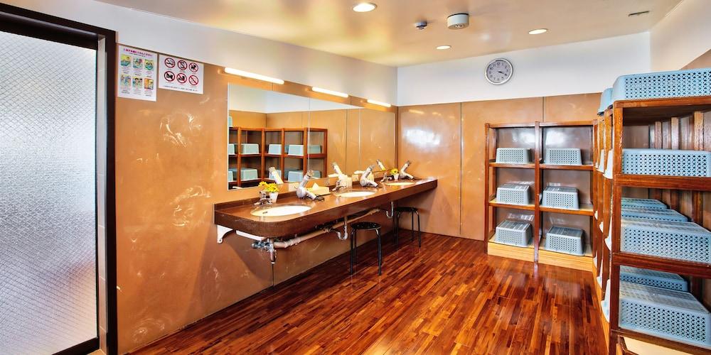 Okinawa Sun Plaza Hotel Наха Экстерьер фото